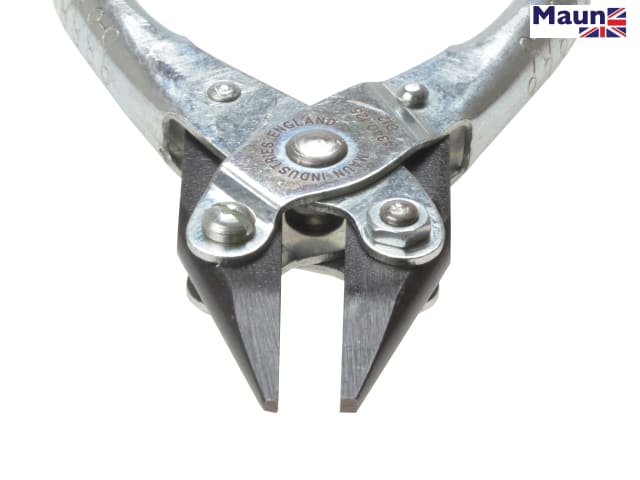 Load image into Gallery viewer, MAUN 4340 Narrow Snipe-Nose Parallel Action Smooth Jaw Pliers 125mm
